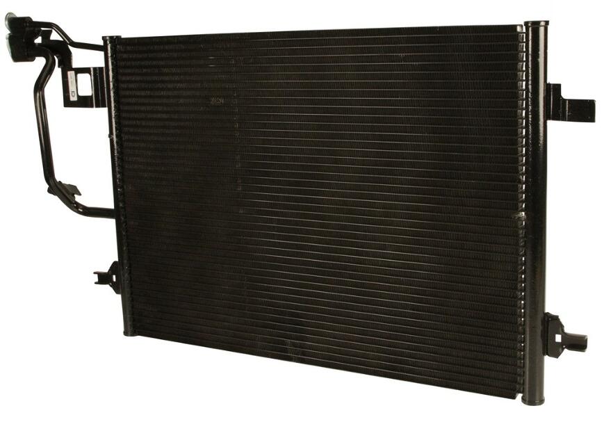 Audi A/C Condenser 8D0260403G - Behr 351038431